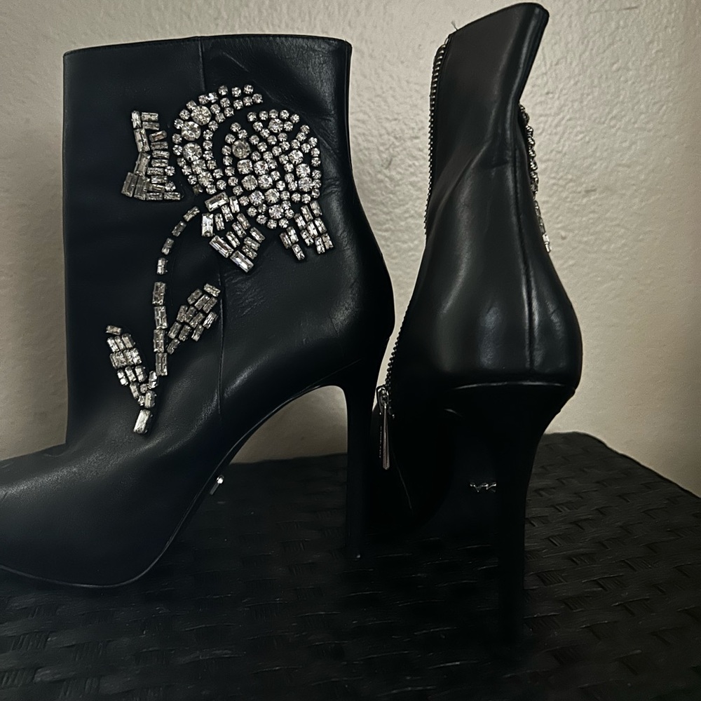 Women’s Michael Kors boot